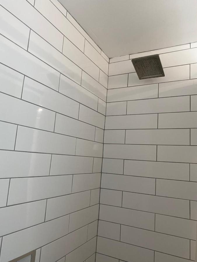 Private Room In South Philly Near Arenas! フィラデルフィア エクステリア 写真