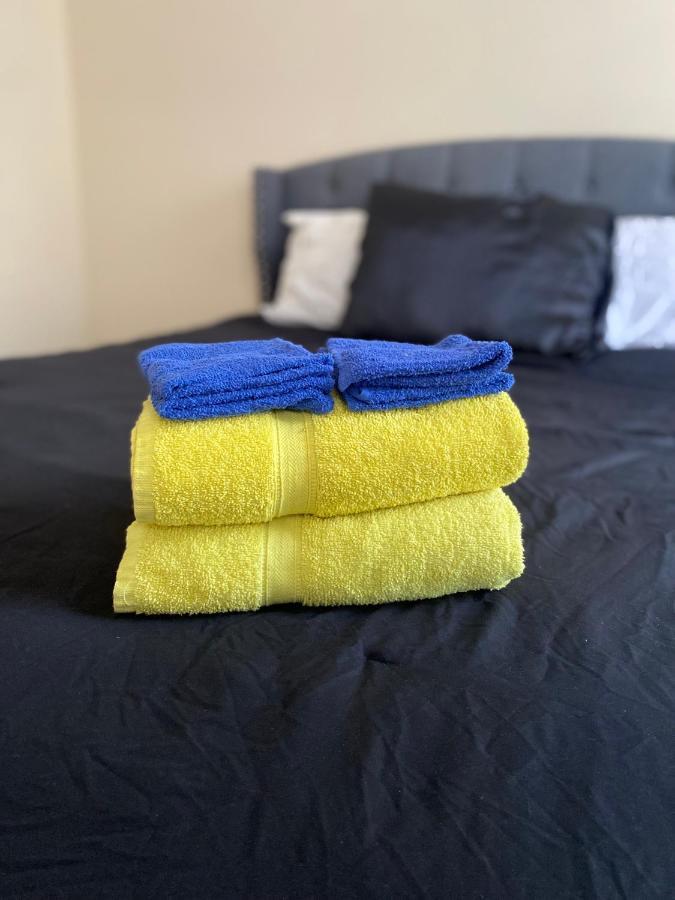 Private Room In South Philly Near Arenas! フィラデルフィア エクステリア 写真