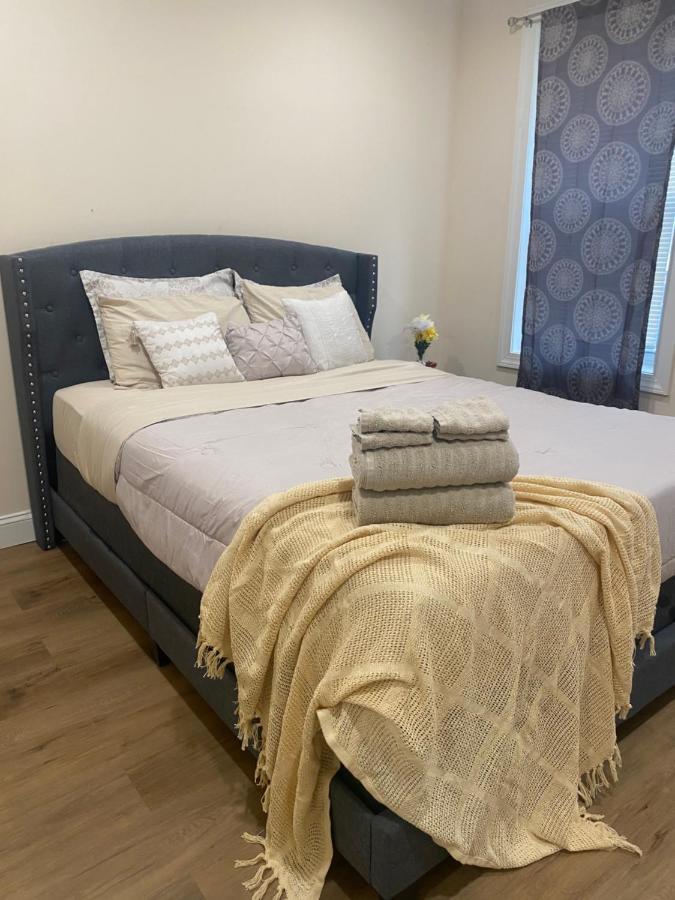 Private Room In South Philly Near Arenas! フィラデルフィア エクステリア 写真